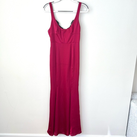 Fame and Partners Red Lace Trim Maxi Dress - Picture 1 of 10